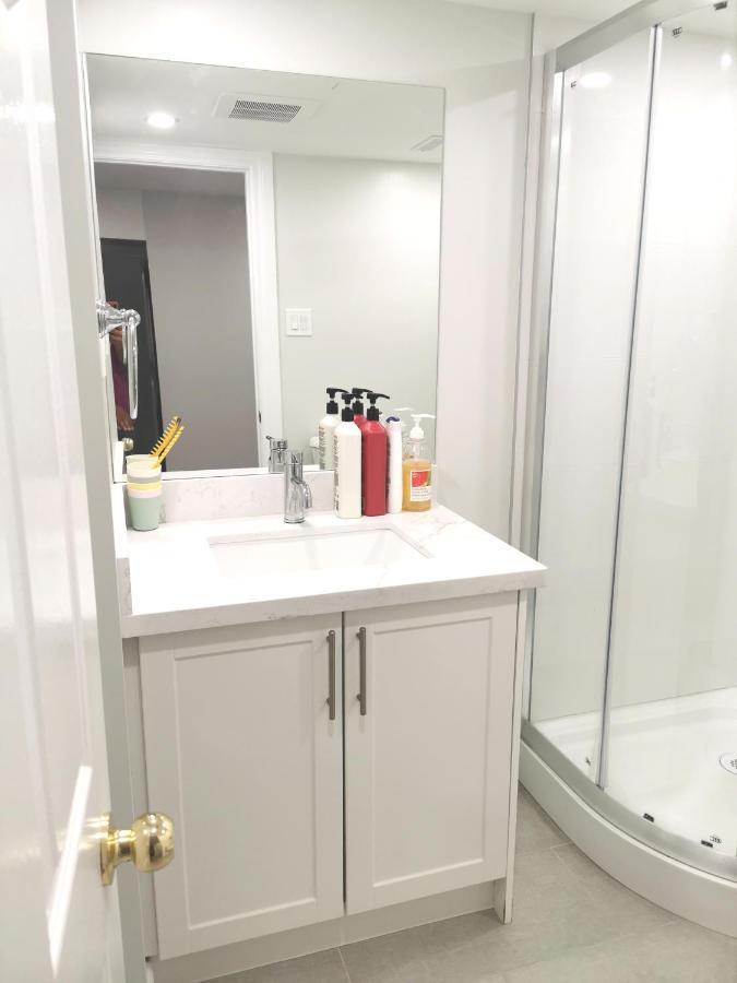 Perfect Location Comfort Private House Lower Level 2 Bedroom Unit Mississauga Exteriör bild