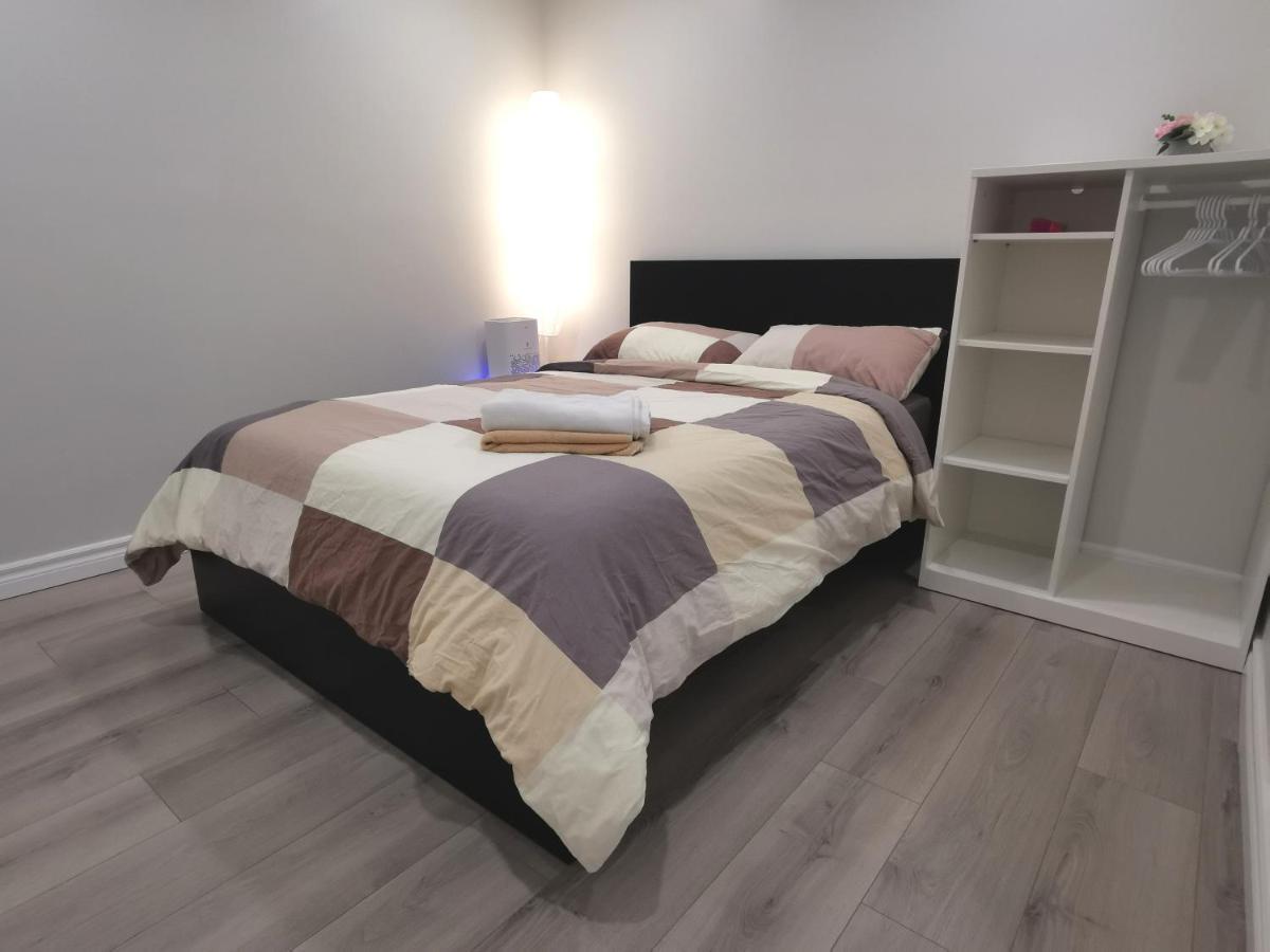 Perfect Location Comfort Private House Lower Level 2 Bedroom Unit Mississauga Exteriör bild